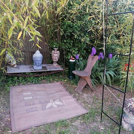 La Fee Viviane Et Michel L'Enchanteur Robion en Luberon Exteriér fotografie