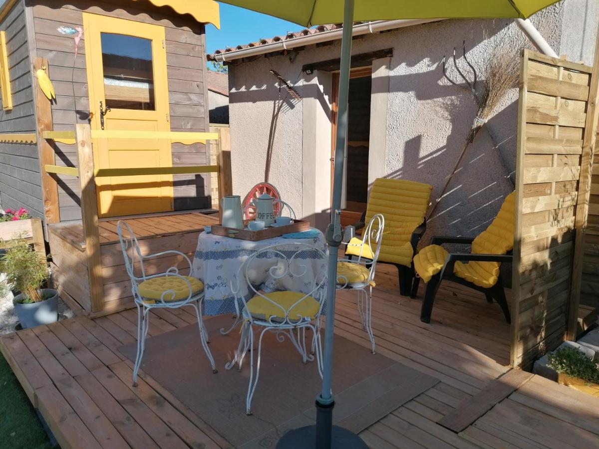 La Fee Viviane Et Michel L'Enchanteur Robion en Luberon Exteriér fotografie