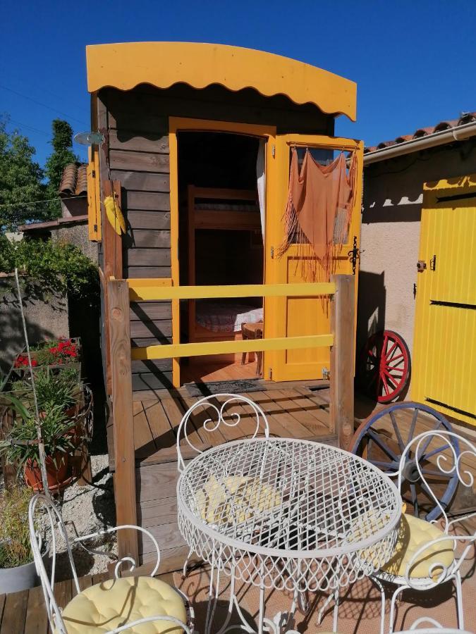 La Fee Viviane Et Michel L'Enchanteur Robion en Luberon Exteriér fotografie