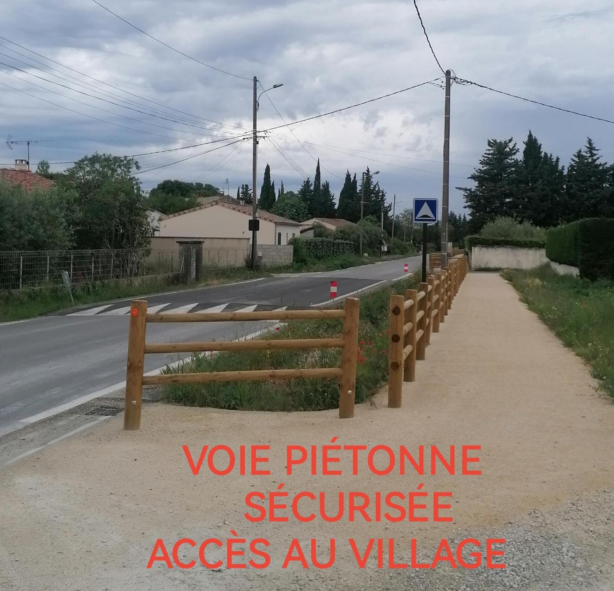 La Fee Viviane Et Michel L'Enchanteur Robion en Luberon Exteriér fotografie